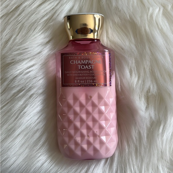 FREE W Purchase!! Bath & Body Works Champagne Toast - Picture 1 of 2